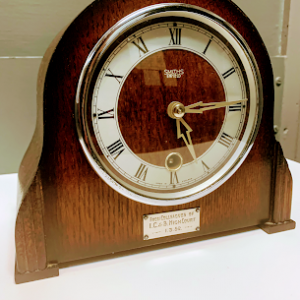 small mantle clock